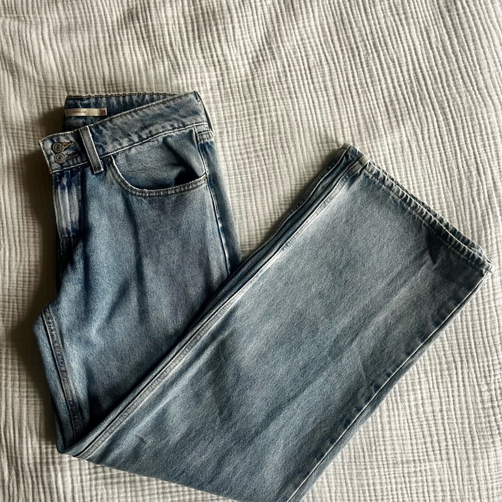Levis Superlow Light Wash Straight Leg Relaxed Fit Jeans